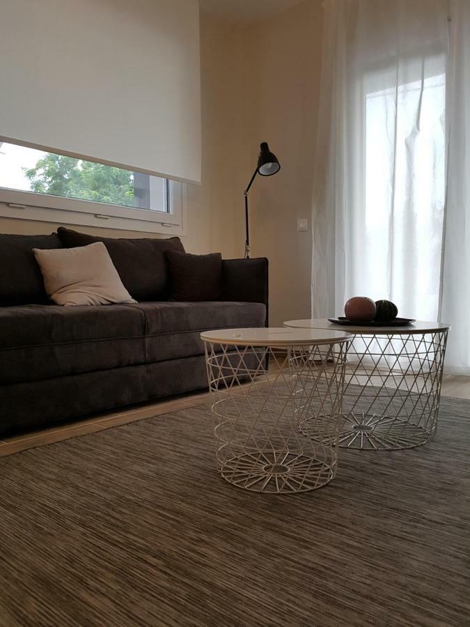 Fantastic Four Apartments Neo Epivates Exterior photo