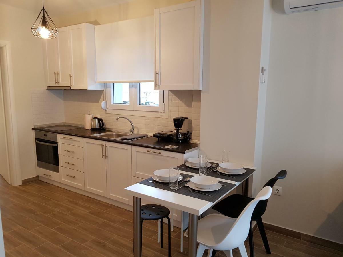 Fantastic Four Apartments Neo Epivates Exterior photo