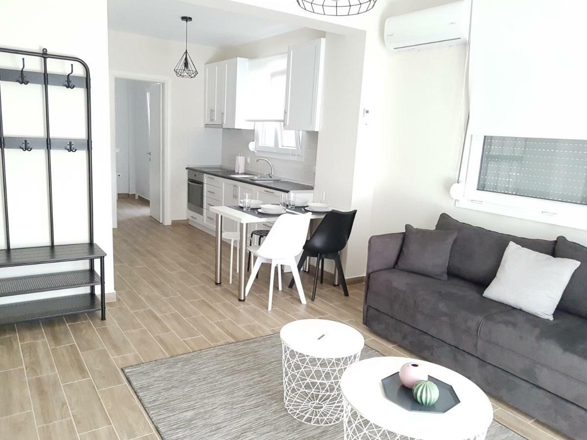 Fantastic Four Apartments Neo Epivates Exterior photo